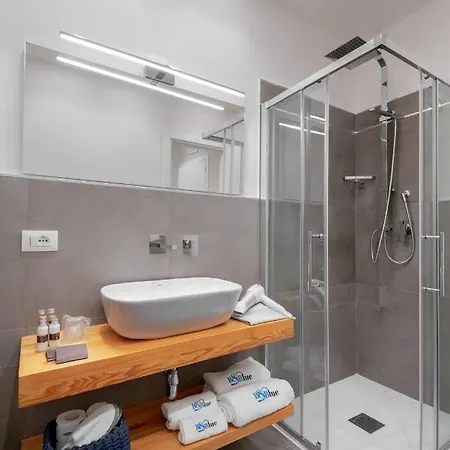 Nocleg ze śniadaniem B&blue 4*