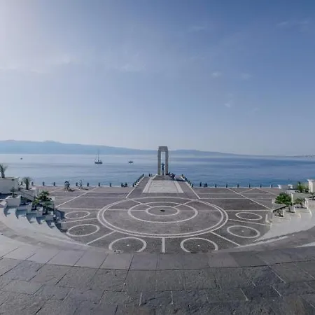 Alojamento de Acomodação e Pequeno-almoço B&blue 4*